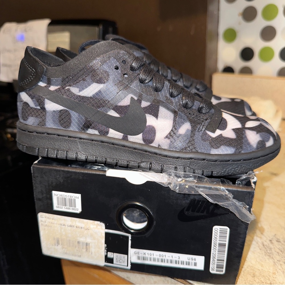 Women Nike dunk low cdg comme des garcons size 6 women’s 4.5 mens 6w